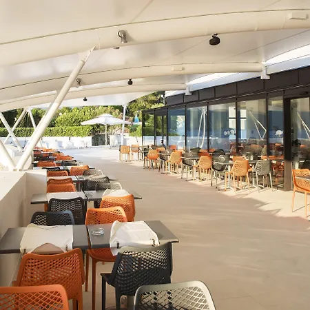 Отель Aminess Younique Liburna