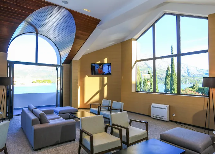 Aminess Liburna Szálloda